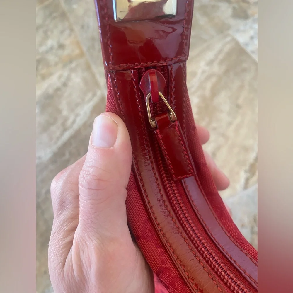 👜Authentic Gucci GG Canvas Shoulder Bag - Red - Picture 13 of 16